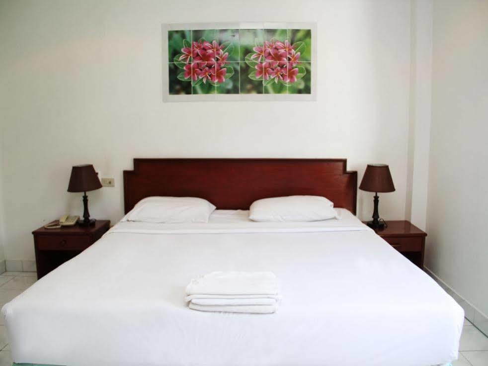 Welcome Inn Hotel @ Karon Beach. Single Room From Only 500 Baht Phuket Exterior foto