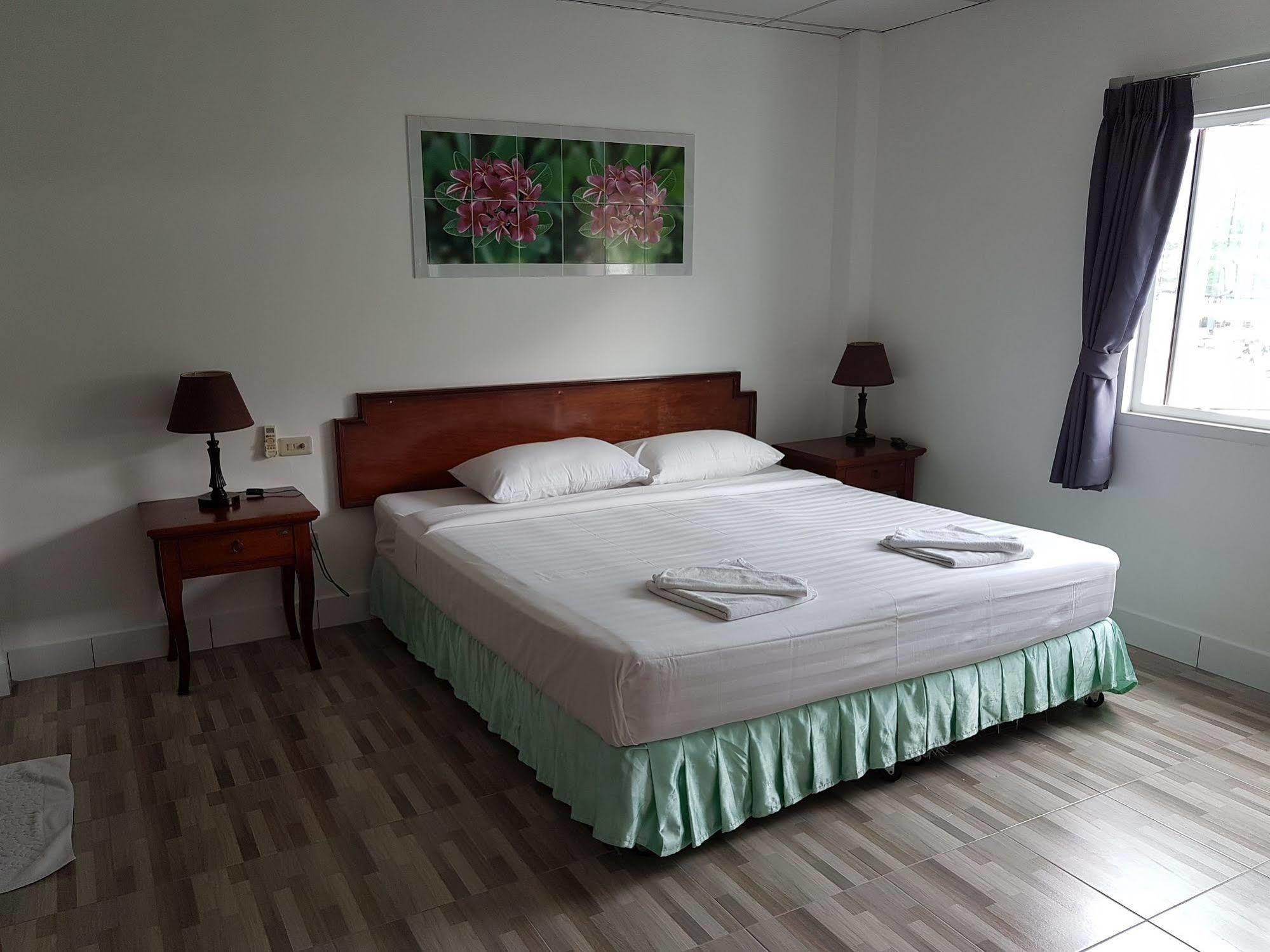 Welcome Inn Hotel @ Karon Beach. Single Room From Only 500 Baht Phuket Exterior foto